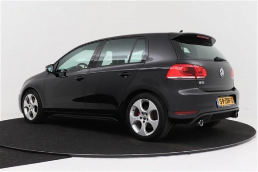 Volkswagen Golf - 2.0 GTI | 211 pk | Navigatie | Org NL | PDC V+A - 1