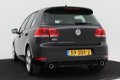 Volkswagen Golf - 2.0 GTI | 211 pk | Navigatie | Org NL | PDC V+A - 1 - Thumbnail