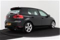 Volkswagen Golf - 2.0 GTI | 211 pk | Navigatie | Org NL | PDC V+A - 1 - Thumbnail