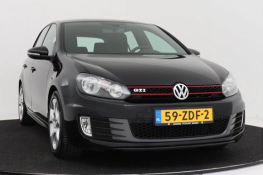 Volkswagen Golf - 2.0 GTI | 211 pk | Navigatie | Org NL | PDC V+A - 1