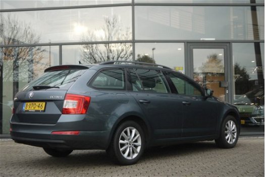 Skoda Octavia Combi - 1.2 TSI Ambition Businessline NL-Auto Nav/climate - 1