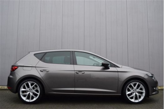 Seat Leon - 1.4 TSi FR Connect DSG LED Koplampen, Sportstoelen, Half Leder, 18 Inch LMV, Dealer Onde - 1