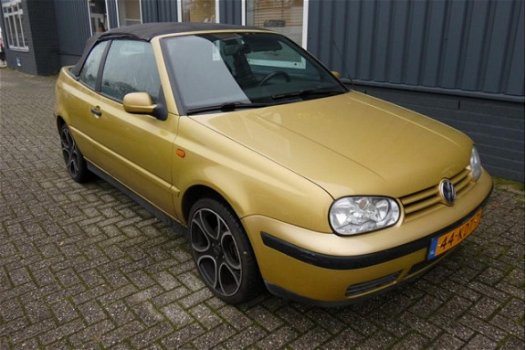 Volkswagen Golf Cabriolet - 1.8 Trendline - 1