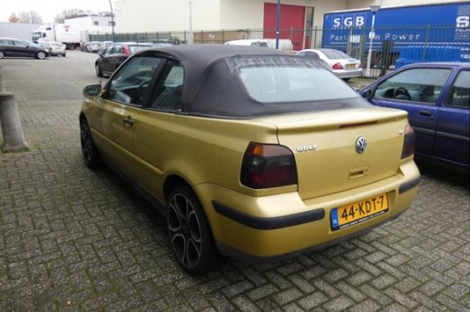 Volkswagen Golf Cabriolet - 1.8 Trendline - 1