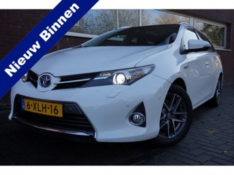 Toyota Auris Touring Sports - 1.8 Hybrid Lease Xenon Pano Leder Navi Camera Actie - 1