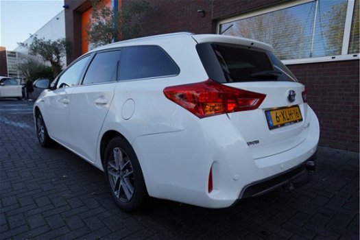 Toyota Auris Touring Sports - 1.8 Hybrid Lease Xenon Pano Leder Navi Camera Actie - 1