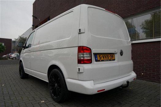 Volkswagen Transporter - 2.0 TDI 180PK R-Line Leder Navi Airco Trekhaak - 1