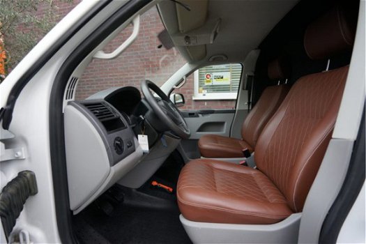 Volkswagen Transporter - 2.0 TDI 180PK R-Line Leder Navi Airco Trekhaak - 1