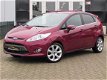 Ford Fiesta - 1.4 97pk Titanium 5-DEURS|ECC/AIRCO|USB AUX|BLUE TOOTH TEL|GETINT GLAS|STOELVERWARMING - 1 - Thumbnail