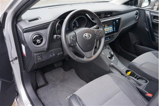 Toyota Auris - 1.8 Hybrid 136pk CVT Business Pro Glazen dak - 1