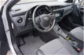 Toyota Auris - 1.8 Hybrid 136pk CVT Business Pro Glazen dak - 1 - Thumbnail