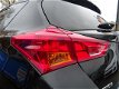 Toyota Auris - 1.6 VVT-I NOW 5DRS ECC/CRUISE/NAV/PARK.SENS/LMV/AFN.TREKHAAK - 1 - Thumbnail