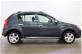 Dacia Sandero - 1.6 85pk Stepway |Trekhaak |Airco - 1 - Thumbnail