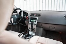 Volvo V50 - 2.4i AUTOMAAT / CRUISE CONTROL / PARKEERSENSOREN