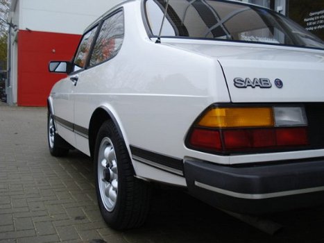 Saab 90 - Sedan 2.0L 8V - 1