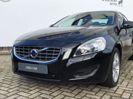 Volvo S60 - 2.0T Automaat Momentum RTI 17