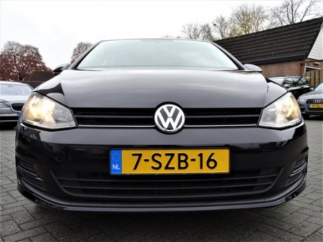 Volkswagen Golf - 1.2 TSI Trendline | Navigatie | Airco | Dealer onderhouden | 6 bak | NAP | NL Auto - 1