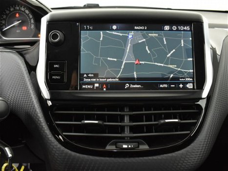 Peugeot 2008 - SUV Allure 82 pk Navigatie | 16 inch velgen | Bluetooth | Parkeersensoren - 1