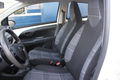 Peugeot 108 - 1.0 e-VTi 68pk 5D Active RADIO l AIRCO l DEALERONDERHOUDEN - 1 - Thumbnail