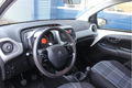 Peugeot 108 - 1.0 e-VTi 68pk 5D Active RADIO l AIRCO l DEALERONDERHOUDEN - 1 - Thumbnail