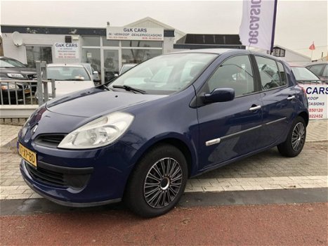 Renault Clio - 1.6-16V 112PK Rip Curl Elekt Panodak Airco - 1