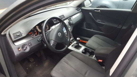 Volkswagen Passat Variant - 2.0 TDI Trendline BlueMotion - 1