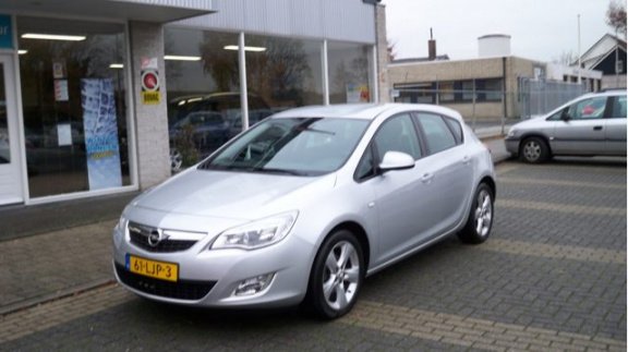 Opel Astra - 1.6 Edition - 1