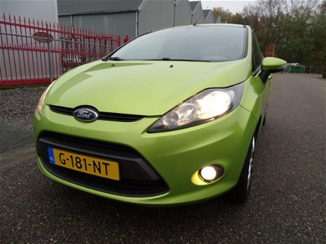 Ford Fiesta - 1.25 Trend 82pk 5-deurs - 1