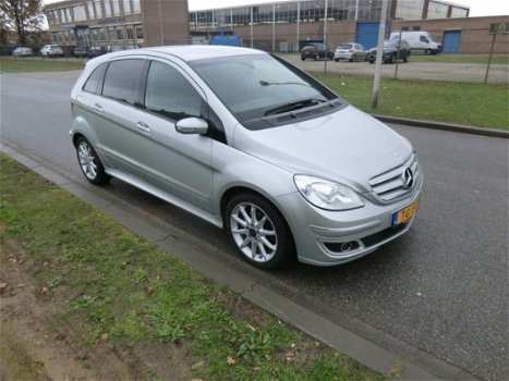 Mercedes-Benz B-klasse - 200 - 1