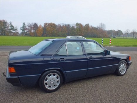 Mercedes-Benz 190-serie - 2.5D Automaat 1984 Airco EL Pakket 15