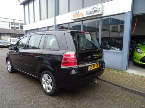 Opel Zafira - 2.2 Executive - 1