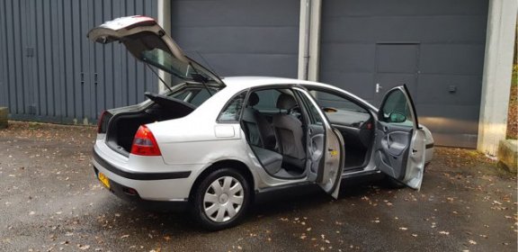 Citroën C5 - 1.6 HDIF, 1e eig, 174999km, 2006, Nw apk - 1