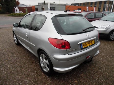 Peugeot 206 - 1.6-16V Quiksilver Airco, LM-velgen, Trekhaak, Nw. APK - 1