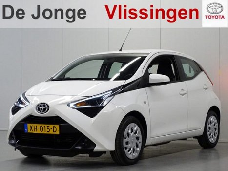 Toyota Aygo - 1.0 VVT-i x-play | Apple CarPlay | Airco - 1