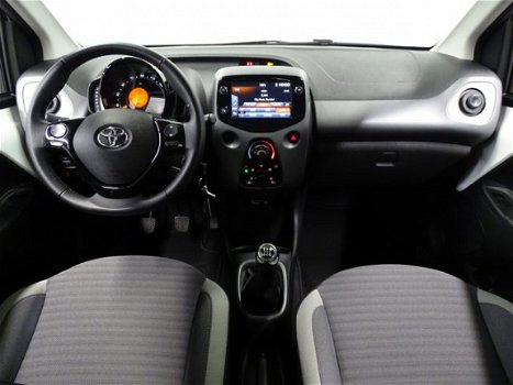 Toyota Aygo - 1.0 VVT-i x-play | Apple CarPlay | Airco - 1