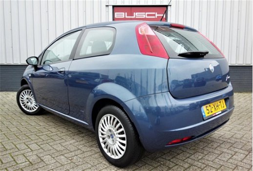 Fiat Grande Punto - 1.4 Dynamic | 2e EIG | AIRCO | ISOFIX | - 1