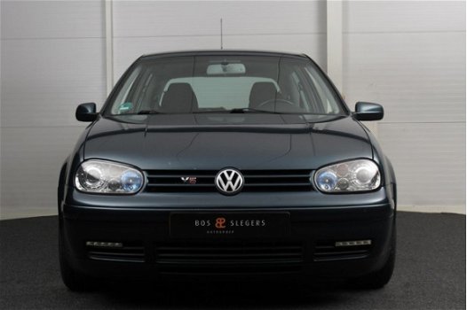 Volkswagen Golf - 2.3 V5 125KW Highline - 1