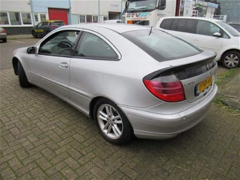 Mercedes-Benz C-klasse Coupé - C 180 Kompressor Sports - 1