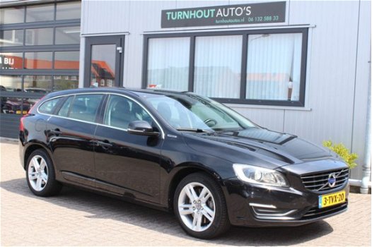 Volvo V60 - 2.4 D6 AWD Plug-In Hybrid Summum | City Safety | Trekhaak | Distributie is VV | Ex BTW - 1