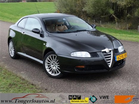 Alfa Romeo GT - 2.0 JTS Distinctive -Leer-Airco-APK nieuw - 1