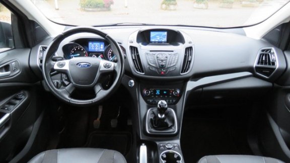 Ford Kuga - 1.6 Titanium Navigatie, Trekhaak, Park Pack, Winter Pack - 1