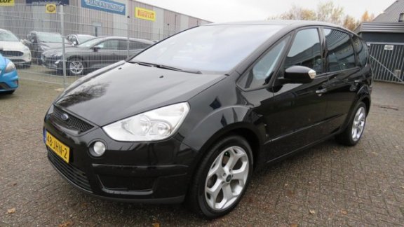 Ford S-Max - 2.0-16V Navigatie, Trekhaak, PDC v+a - 1