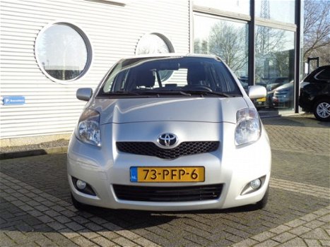 Toyota Yaris - 1.3 VVTi Aspiration Automaat Weinig kilometers - 1