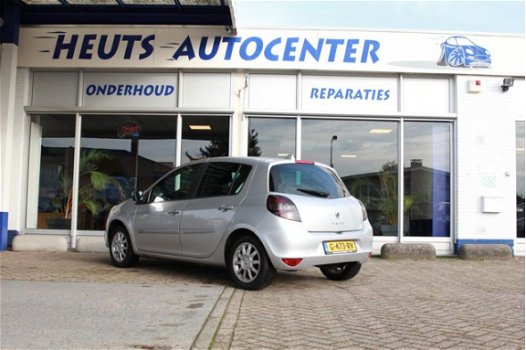 Renault Clio Estate - 1.2-16V Authentique - 1