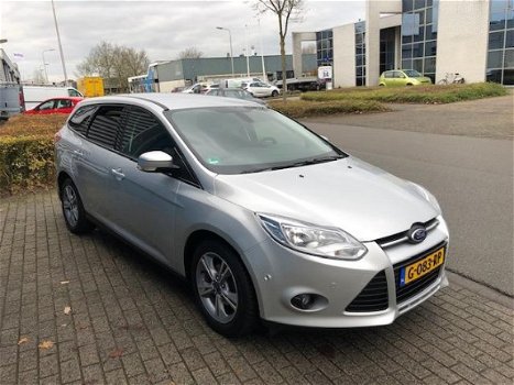 Ford Focus Wagon - 1.0 EcoBoost Titanium met Apk tot 30-04-2021 met 6 maanden garantie op motor en b - 1