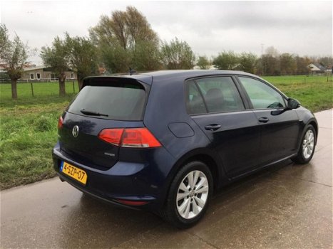 Volkswagen Golf - 1.6 TDI Highline BlueMotion 81KW XENON/NAVI/PDC/NAP - 1