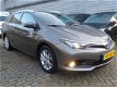 Toyota Auris - 1.8 Hybrid Executive & 6 maanden Bovag Garantie - 1 - Thumbnail