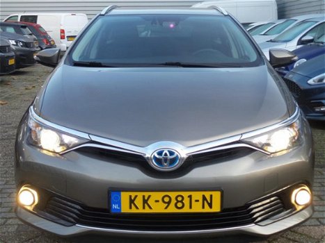 Toyota Auris - 1.8 Hybrid Executive & 6 maanden Bovag Garantie - 1