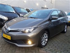 Toyota Auris - 1.8 Hybrid Executive & 6 maanden Bovag Garantie