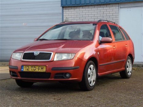 Skoda Fabia Combi - 1.4-16V Spirit+ Nw Distr. APK 2021 - 1